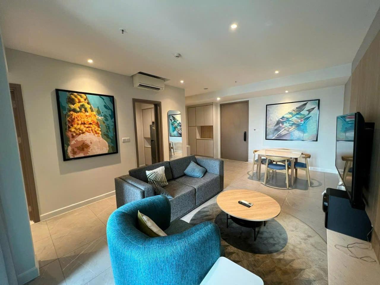 Apartment Highclass - D1mension & Zenity, Night Sky View And Ho Chi Minh City